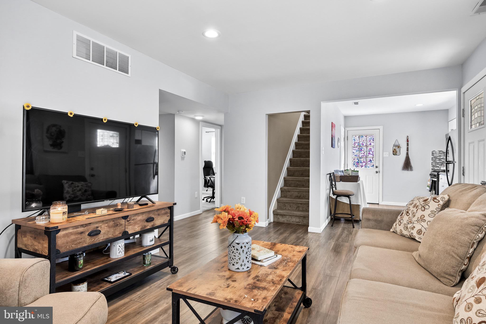 427 Cutler Avenue Maple Shade, NJ 08052 - Photo 7 of 28