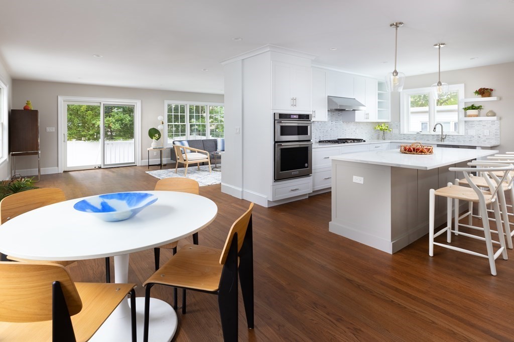 84 Bonad Road Brookline, MA 02467 - Photo 3 of 17 Gallery Image 3