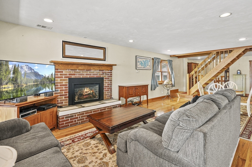 49 Wawela Pk Road Webster, MA 01570 - Photo 11 of 42