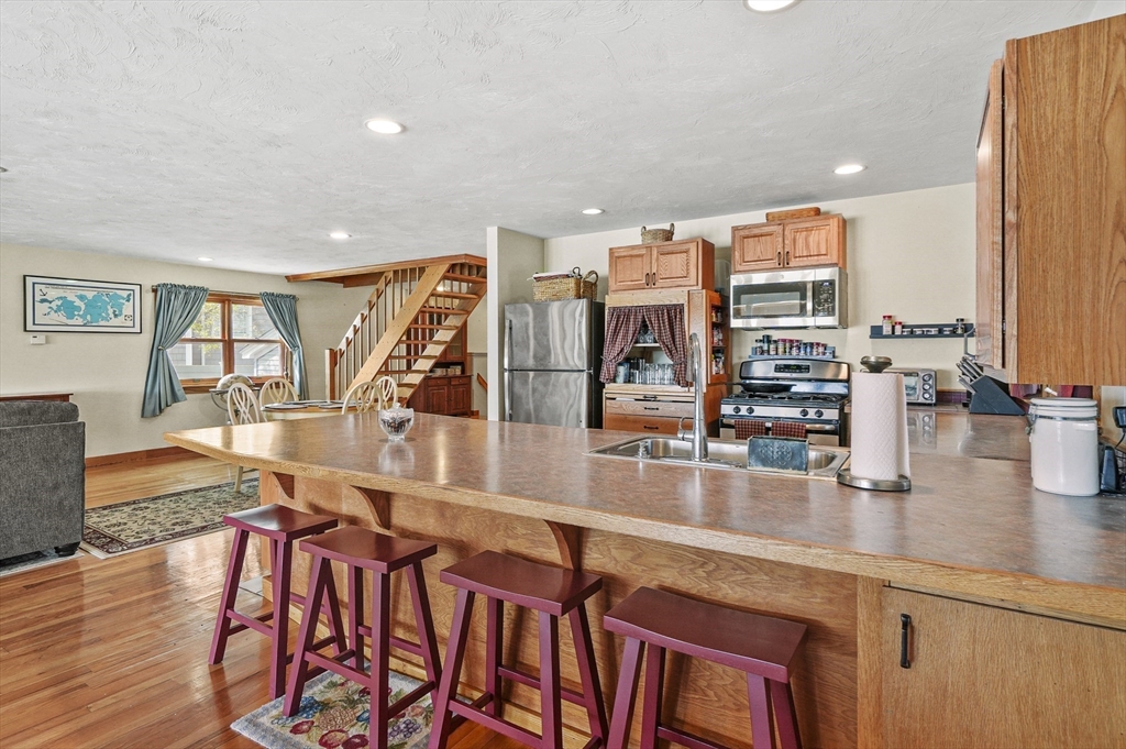 49 Wawela Pk Road Webster, MA 01570 - Photo 4 of 42