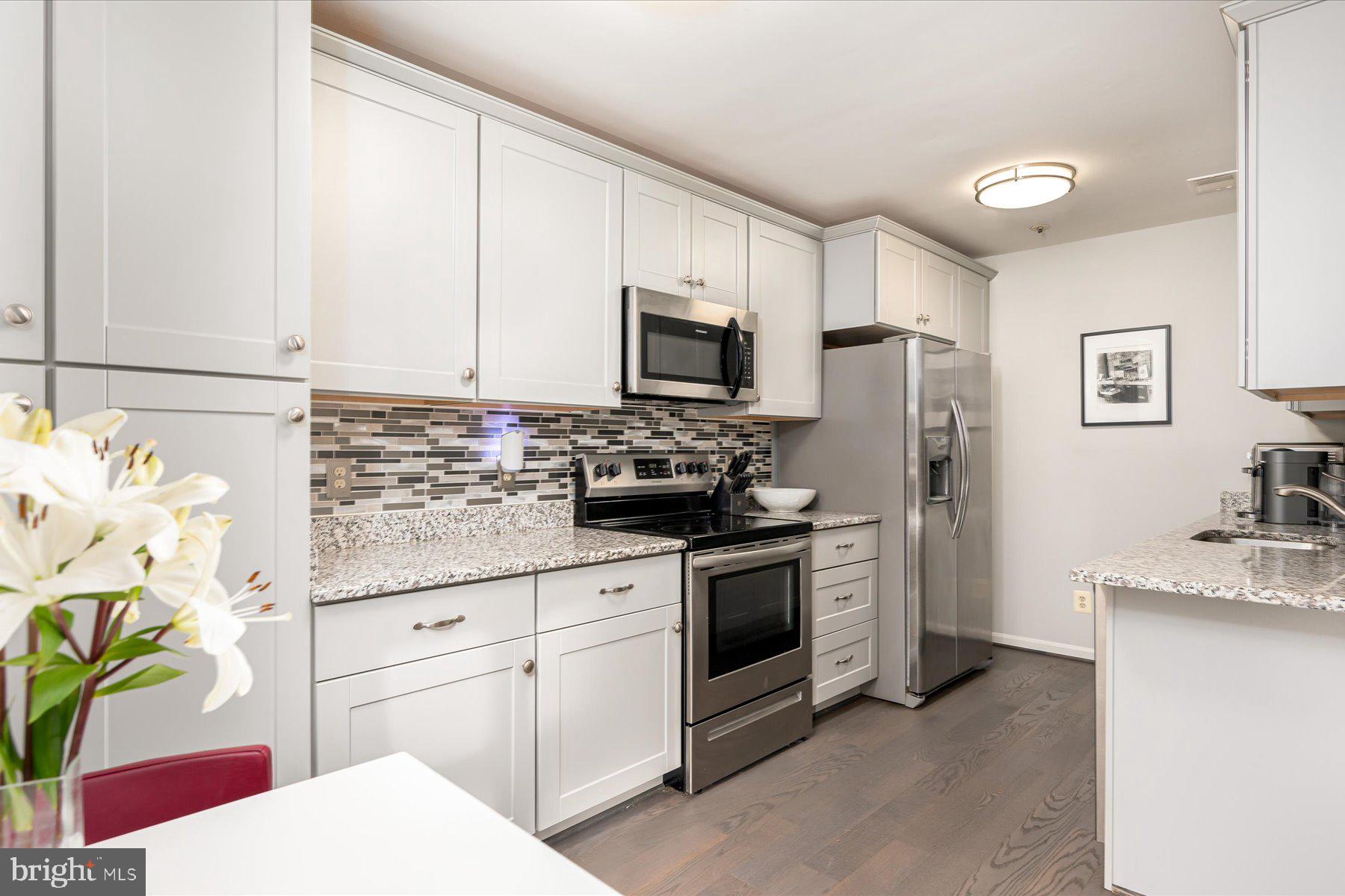 4912 Columbia Road, Unit 4 Columbia, MD 21044 - Photo 3 of 15 Kitchen