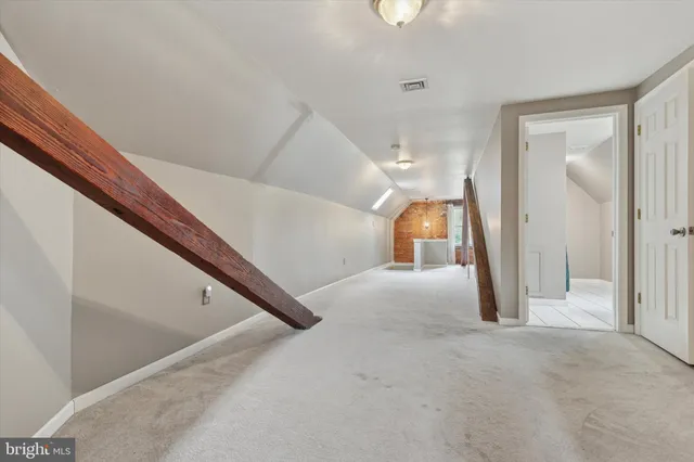 a bathroom with a toilet