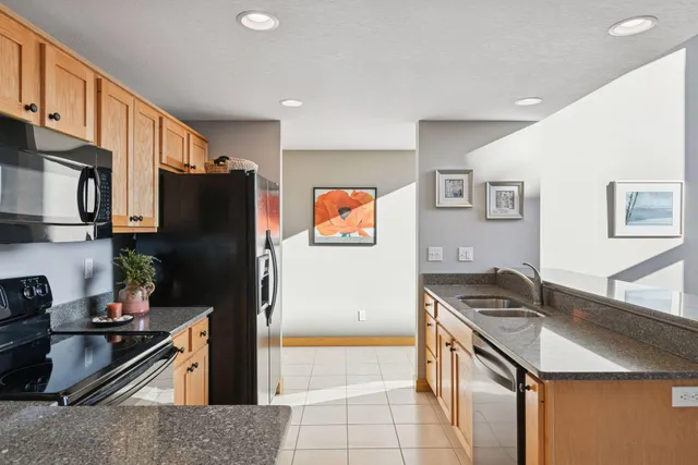 $300,000 | 523 East Avenue, Unit 214, Red Wing, MN 55066