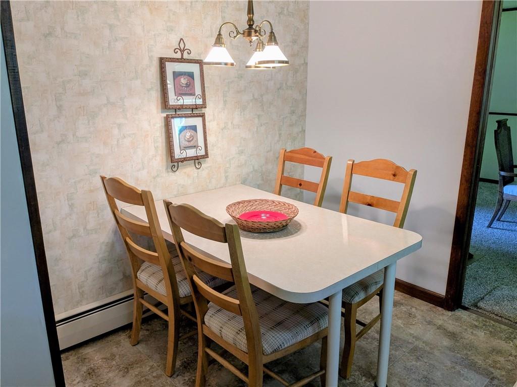 942 Shenango Road Beaver Falls, PA 15010 - Photo 10 of 38 BREAKFAST NOOK.
