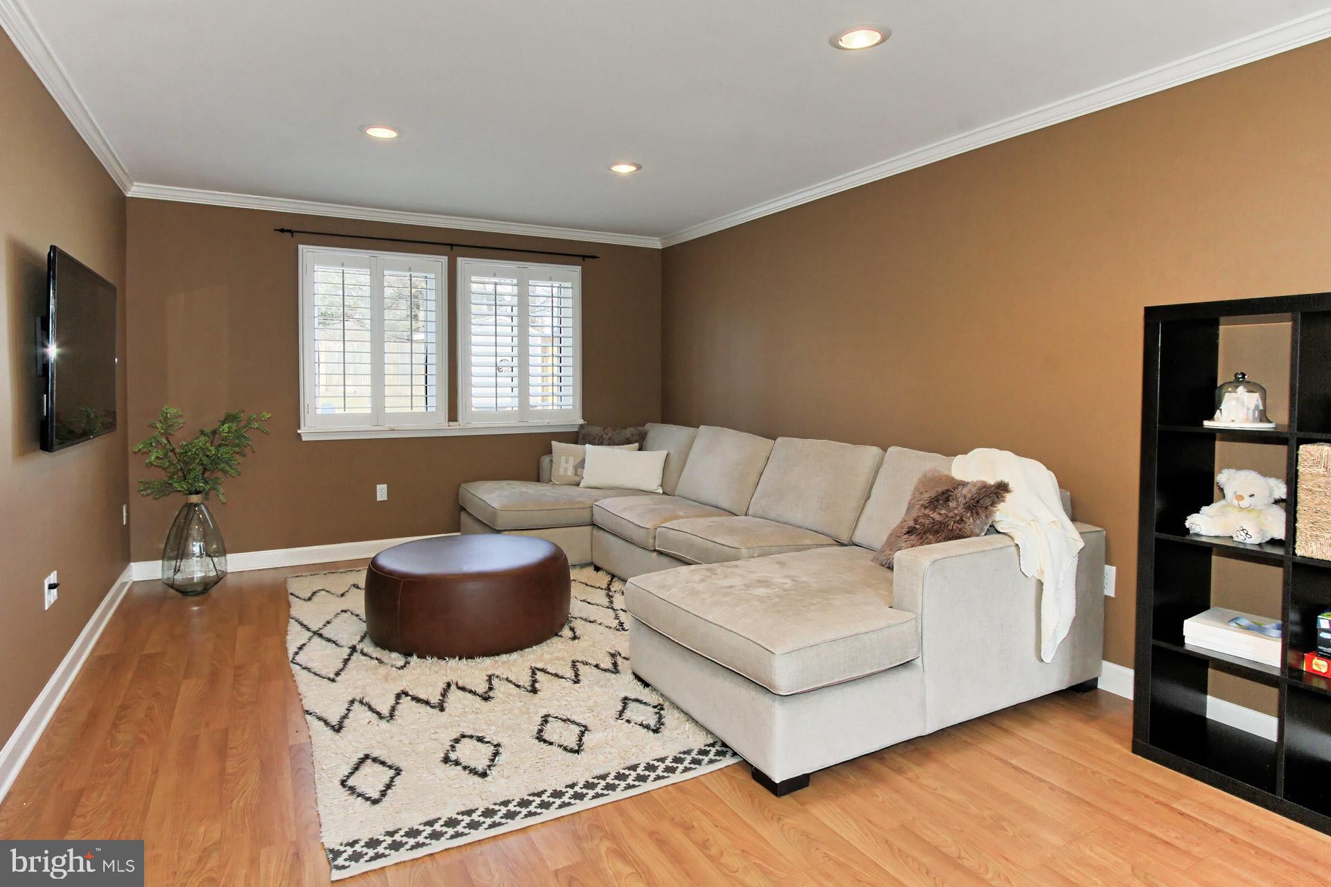 11806 Blue Spruce Road Reston, VA 20191 - Photo 18 of 57