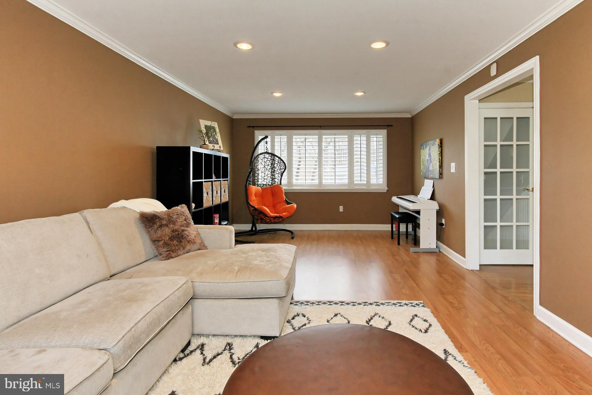 11806 Blue Spruce Road Reston, VA 20191 - Photo 19 of 57