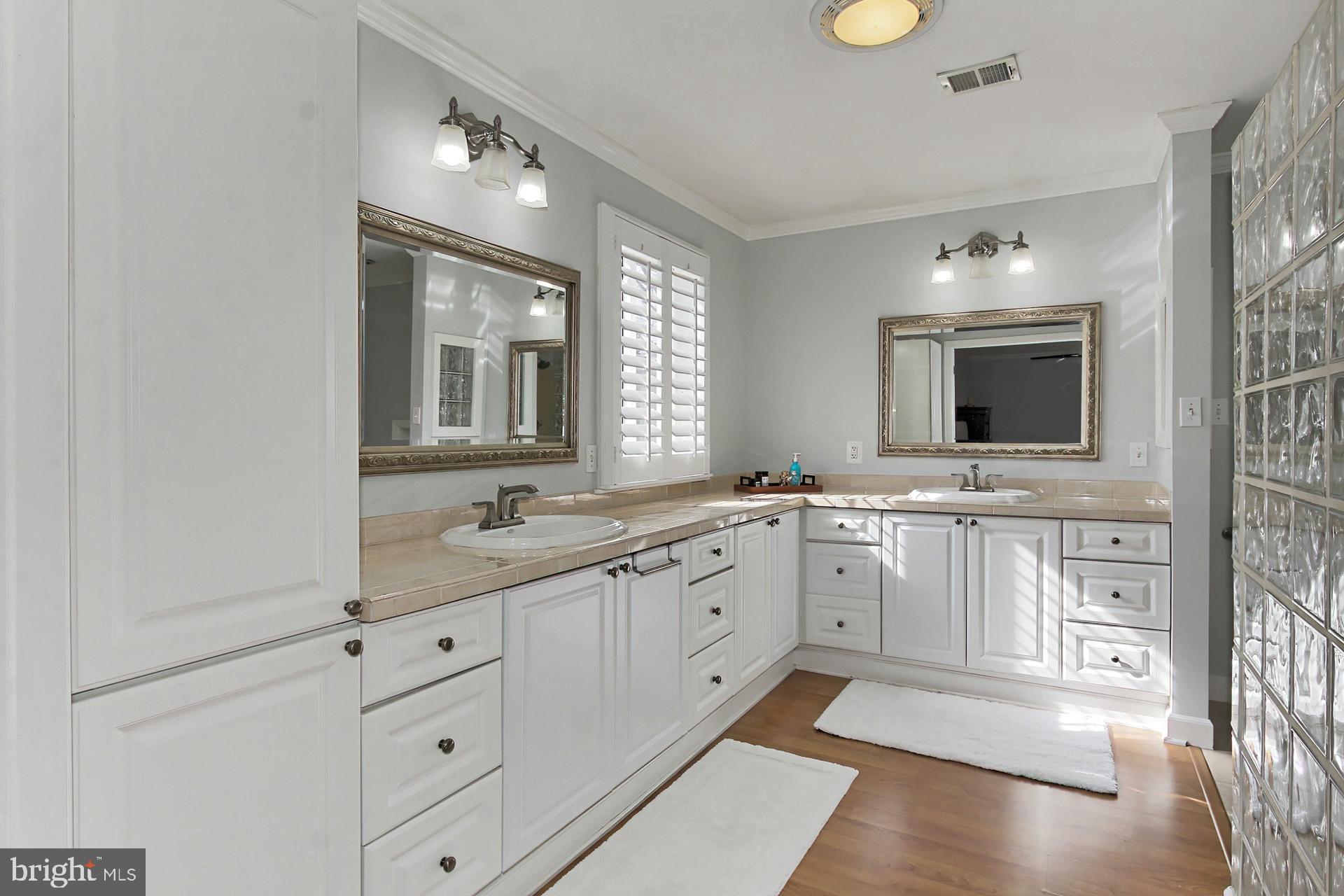 11806 Blue Spruce Road Reston, VA 20191 - Photo 25 of 57