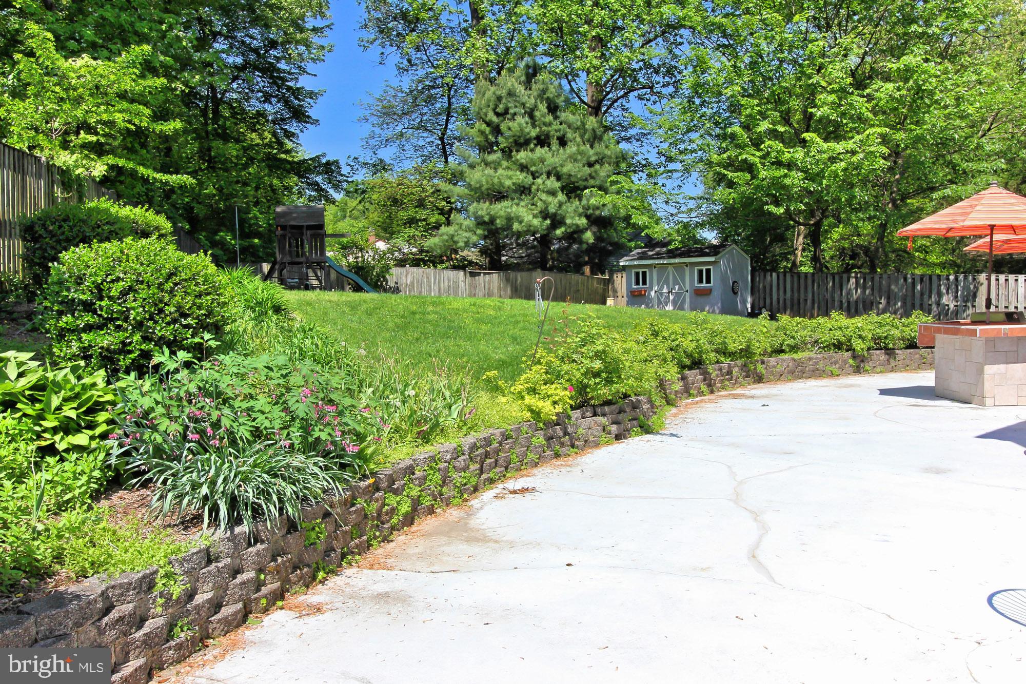 11806 Blue Spruce Road Reston, VA 20191 - Photo 53 of 57 Come Enjoy!