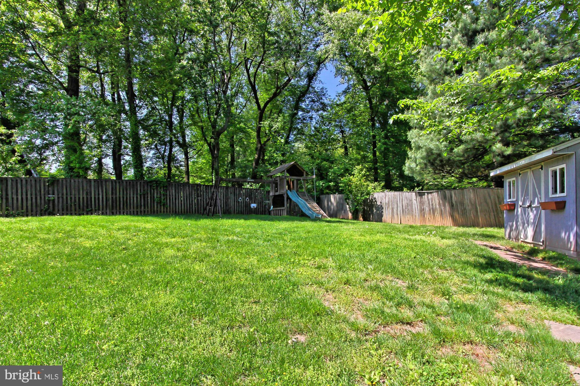 11806 Blue Spruce Road Reston, VA 20191 - Photo 54 of 57 Great Backyard