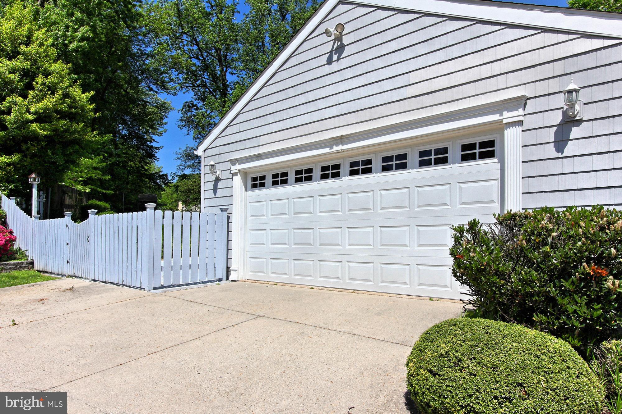 11806 Blue Spruce Road Reston, VA 20191 - Photo 57 of 57 Large 2 car Garage