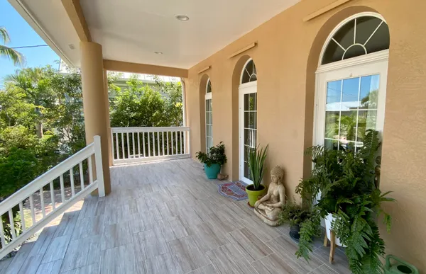 $1,829,000 | 4 Evergreen Drive, Key Haven, FL 33040
