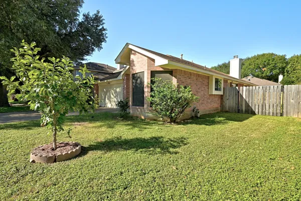 $1,695 | 4608 Castleman Drive, Austin, TX 78725