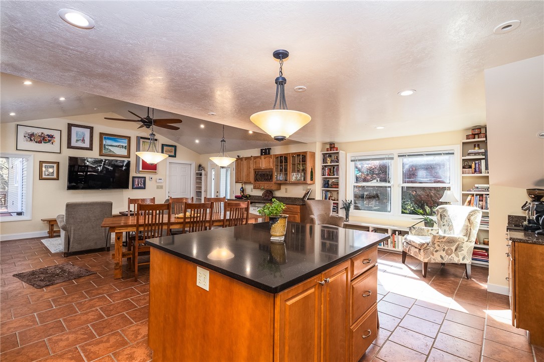 18421 Chief Road Charleston, IL 61920 - Photo 13 of 47