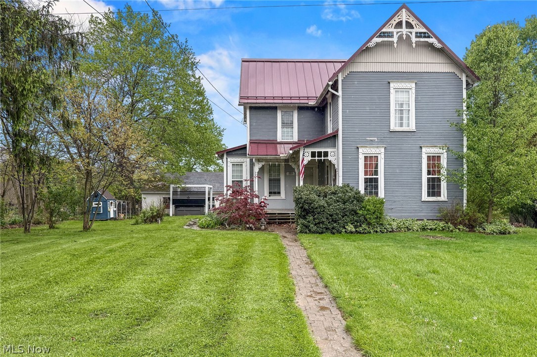 323 Seville Road Wadsworth, OH 44281 - Photo 2 of 33