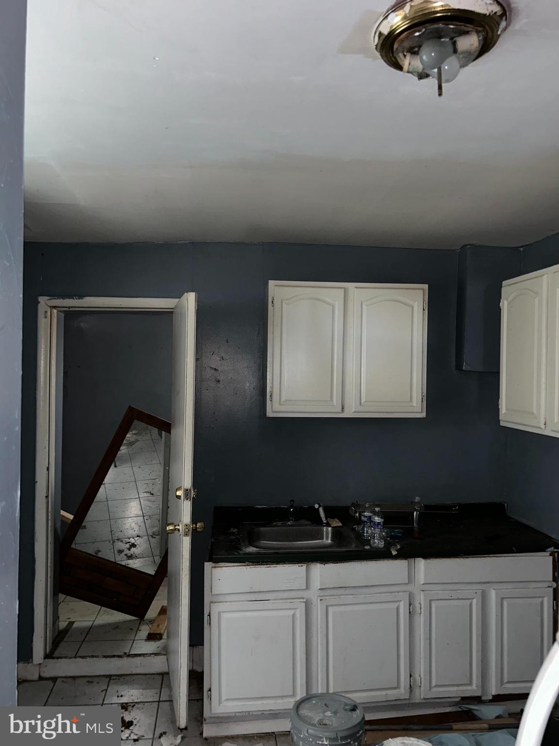 1221 North 50th Street Philadelphia, PA 19131 - Photo 9 of 11