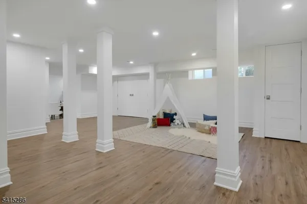 $2,995,000 | 76 Woodland Avenue, Summit, NJ 07901