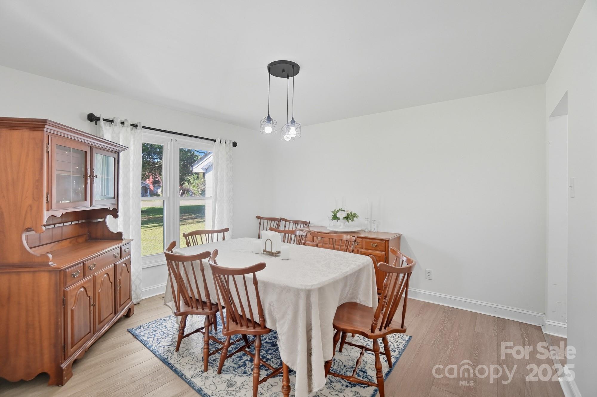 813 Bethlehem Road Kings Mountain, NC 28086 - Photo 14 of 39 a view of a dining room with furniture and window