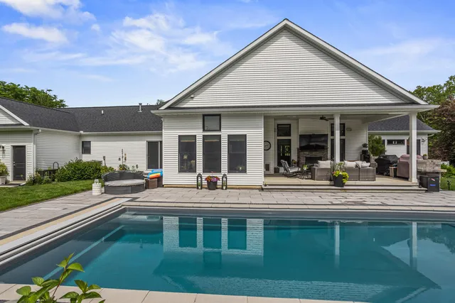 $1,099,000 | 4203 Curtis Meadow Drive, Champaign, IL 61822