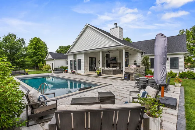 $1,099,000 | 4203 Curtis Meadow Drive, Champaign, IL 61822