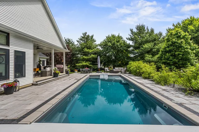 $1,099,000 | 4203 Curtis Meadow Drive, Champaign, IL 61822