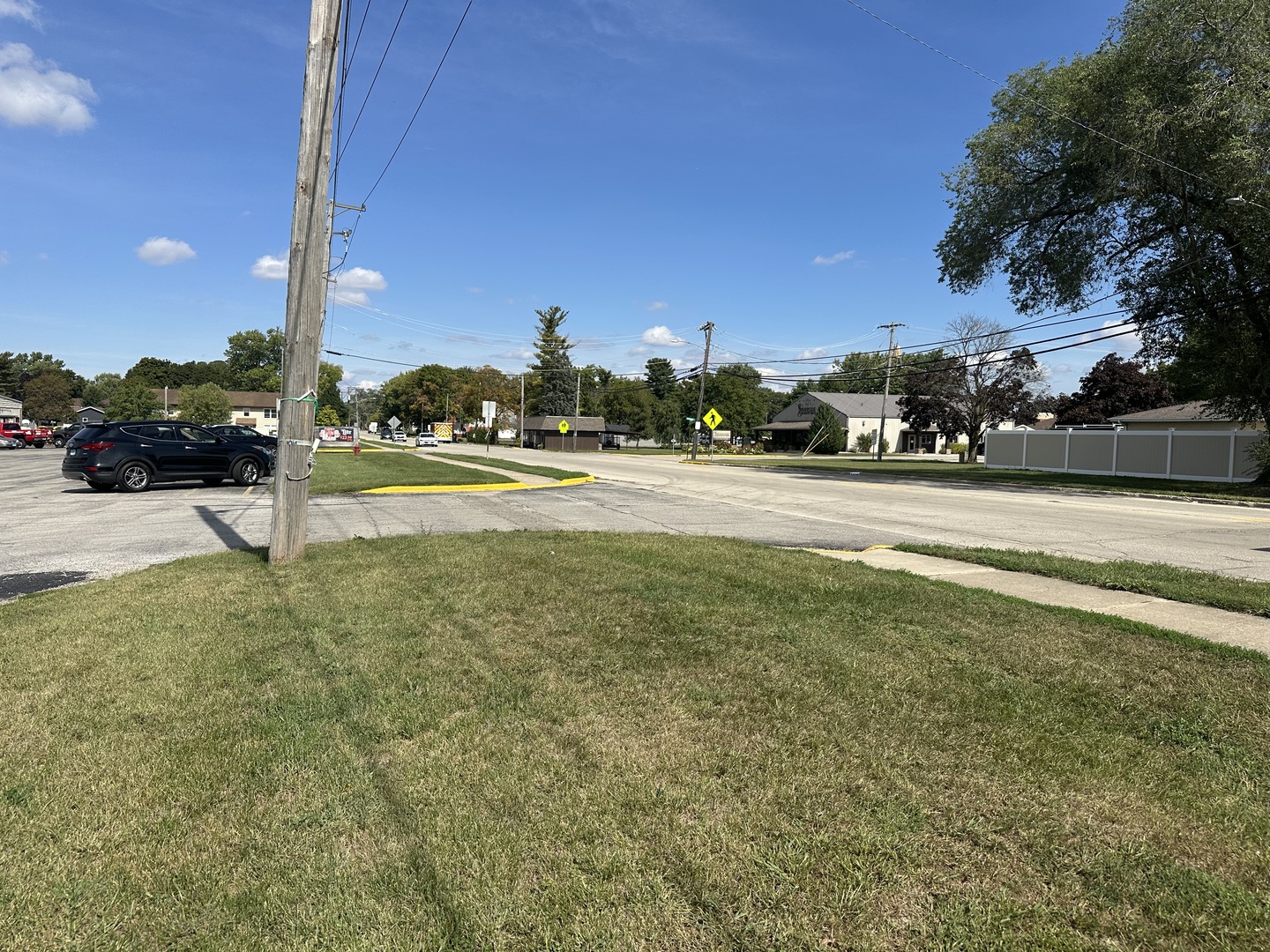 281 South Main Street Seneca, IL 61360 - Photo 7 of 8 a view of a basket ball ground