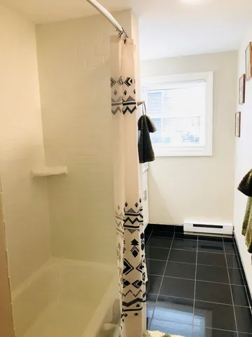 $3,100 | 482 Kennard Road, Unit 482, Manchester, NH 03104