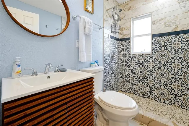 $3,600,000 | 1800 Kofresi Court, Ruskin, FL 33570