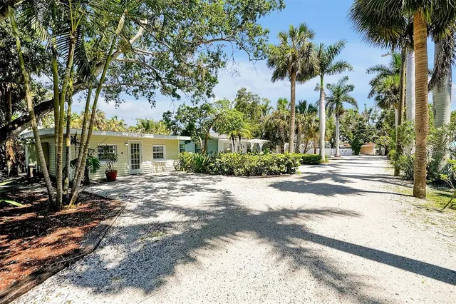 $3,600,000 | 1800 Kofresi Court, Ruskin, FL 33570