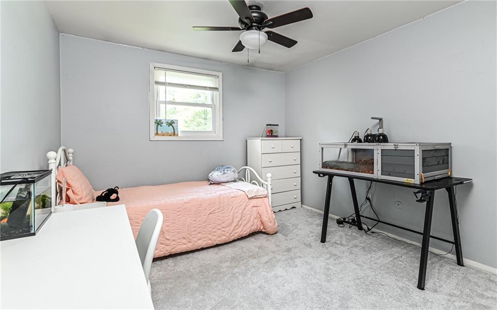 5390 Hardt Road Gibsonia, PA 15044 - Photo 9 of 29 Gallery Image 9