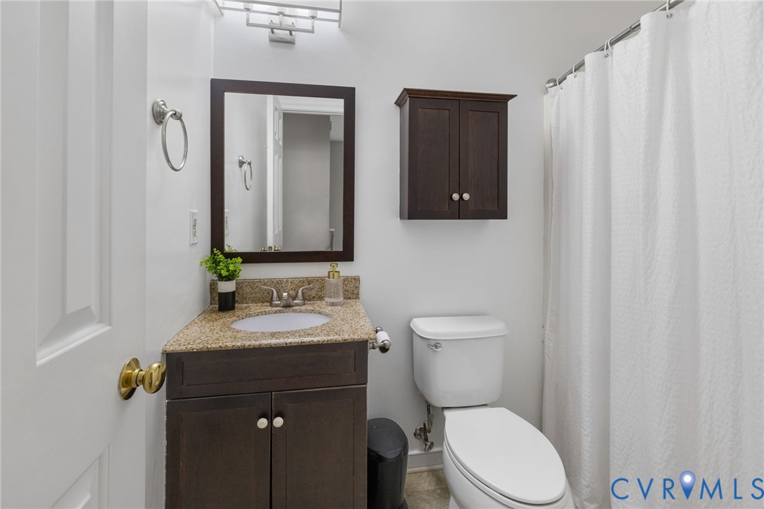 11017 Corryville Road North Chesterfield, VA 23236 - Photo 25 of 31 Full hall bathroom