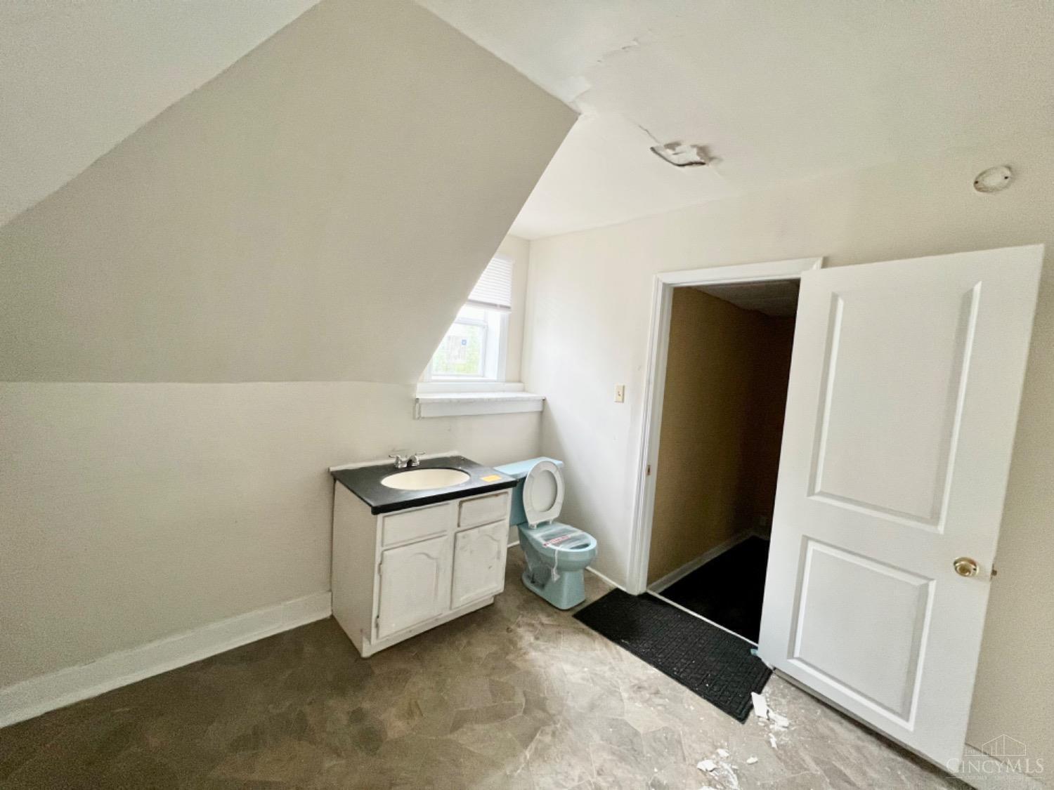 846 Ridgeway Avenue Cincinnati, OH 45229 - Photo 19 of 20 Gallery Image 19