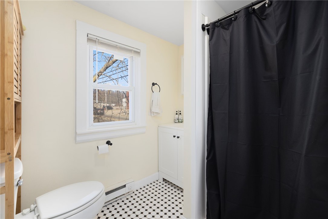 556 Washington Street Coventry, RI 02816 - Photo 12 of 34