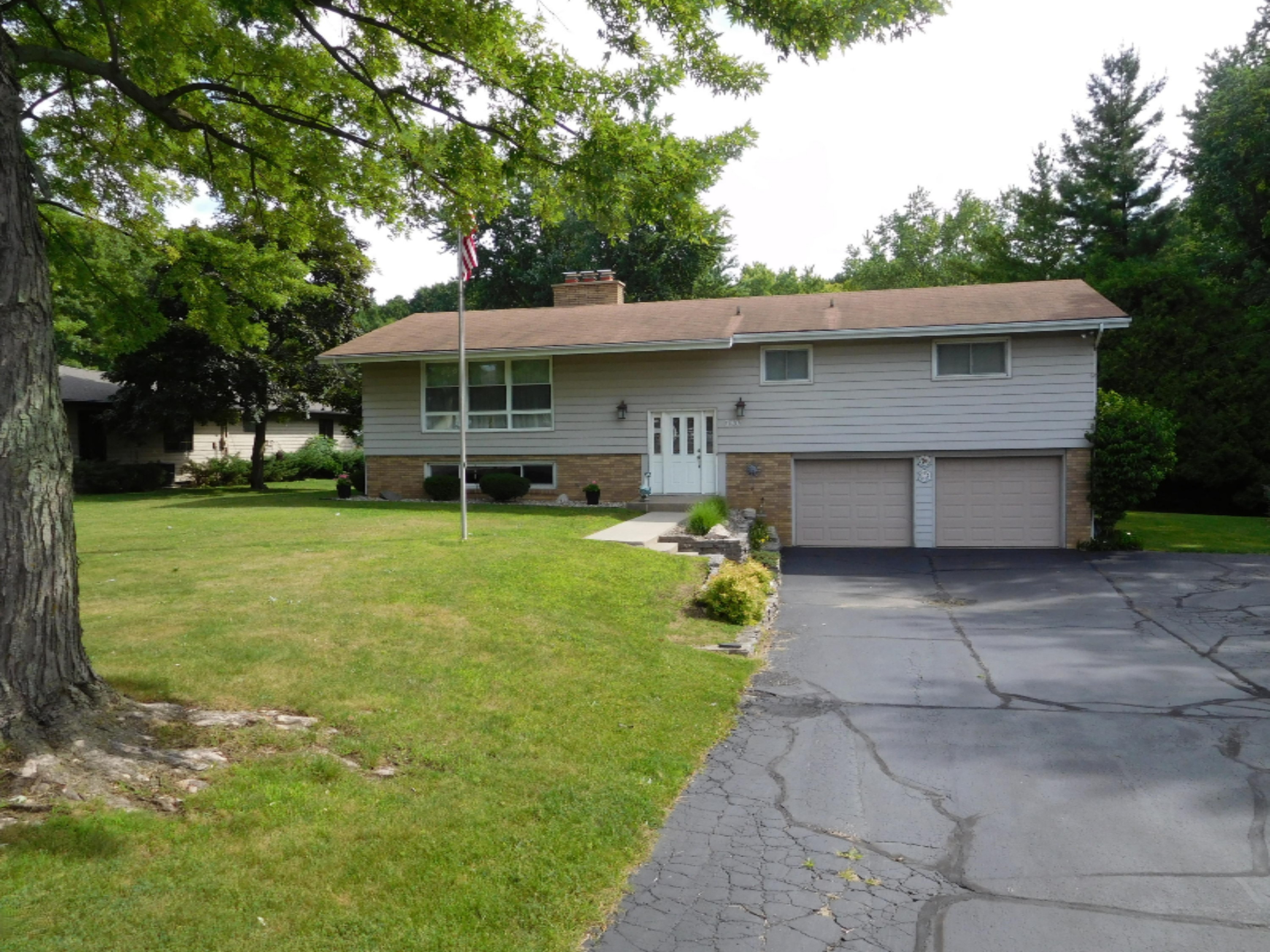 3401 Niles Road St. Joseph, MI 49085 - Photo 9 of 33 DSCN2487