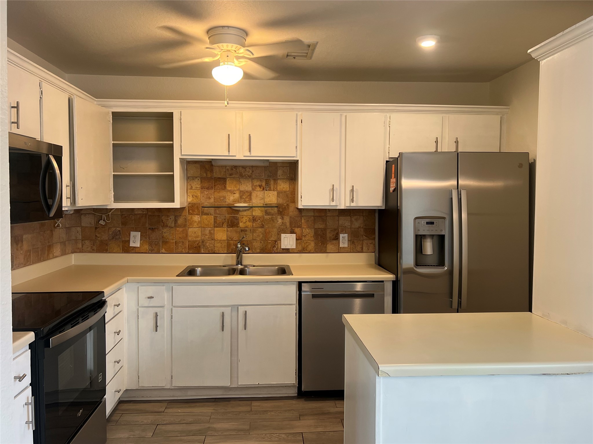 14020 Schroeder Road, Unit 143 Houston, TX 77070 - Photo 14 of 15