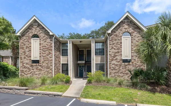 $372,500 | 1851 Montclair Drive, Unit 1851B, Mount Pleasant, SC 29464