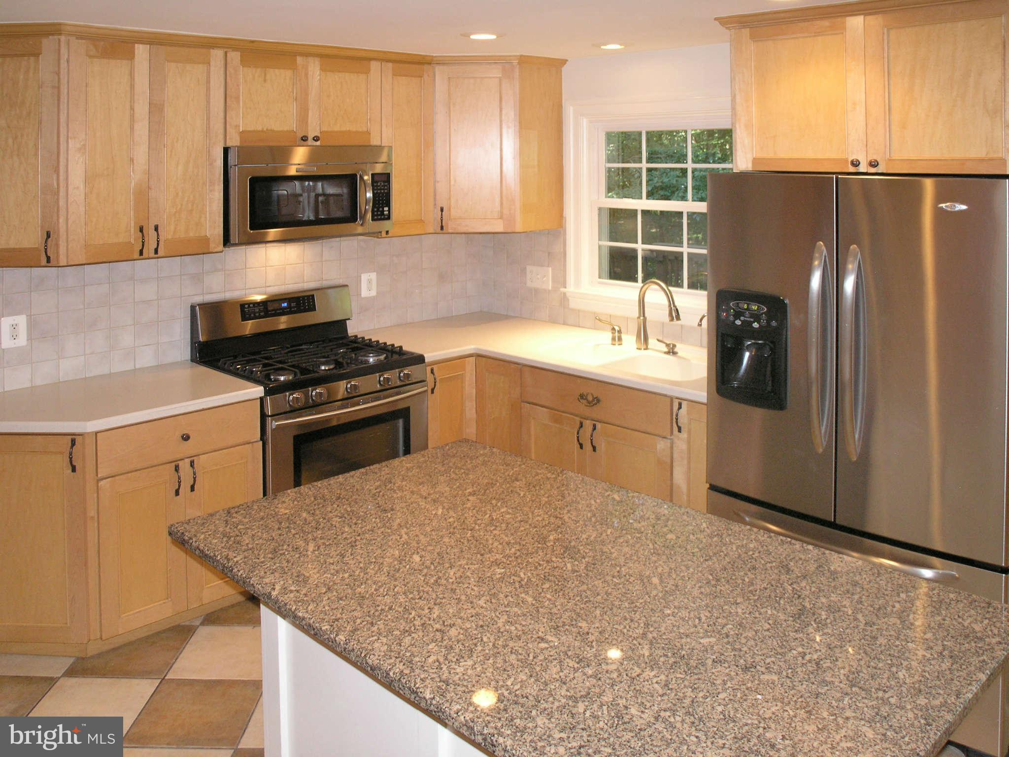 2415 Myrtle Lane Reston, VA 20191 - Photo 14 of 30 Kitchen