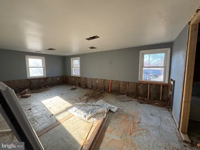 $449,999 | 501 Wills Lane, Glen Burnie, MD 21061