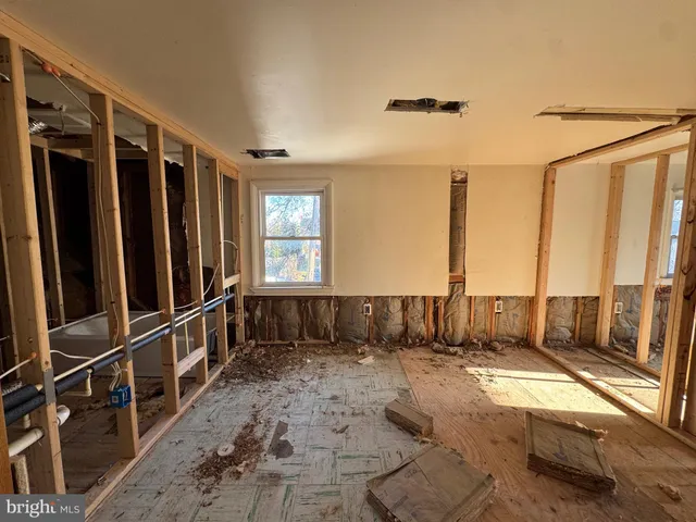 $449,999 | 501 Wills Lane, Glen Burnie, MD 21061