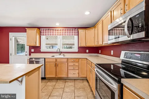 $645,000 | 2142 Elm Avenue, Warrington, PA 18976