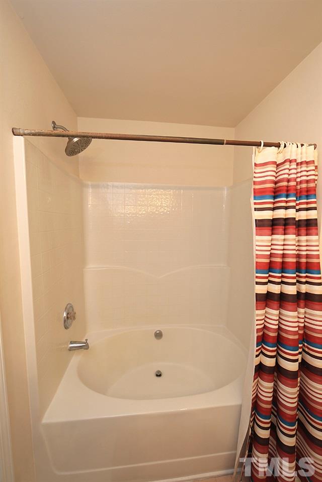 1710 Sorrell Brook Way Raleigh, NC 27609 - Photo 13 of 17