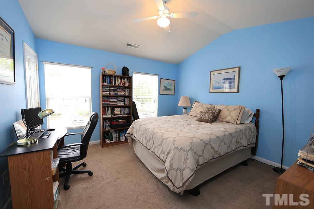 1710 Sorrell Brook Way Raleigh, NC 27609 - Photo 14 of 17