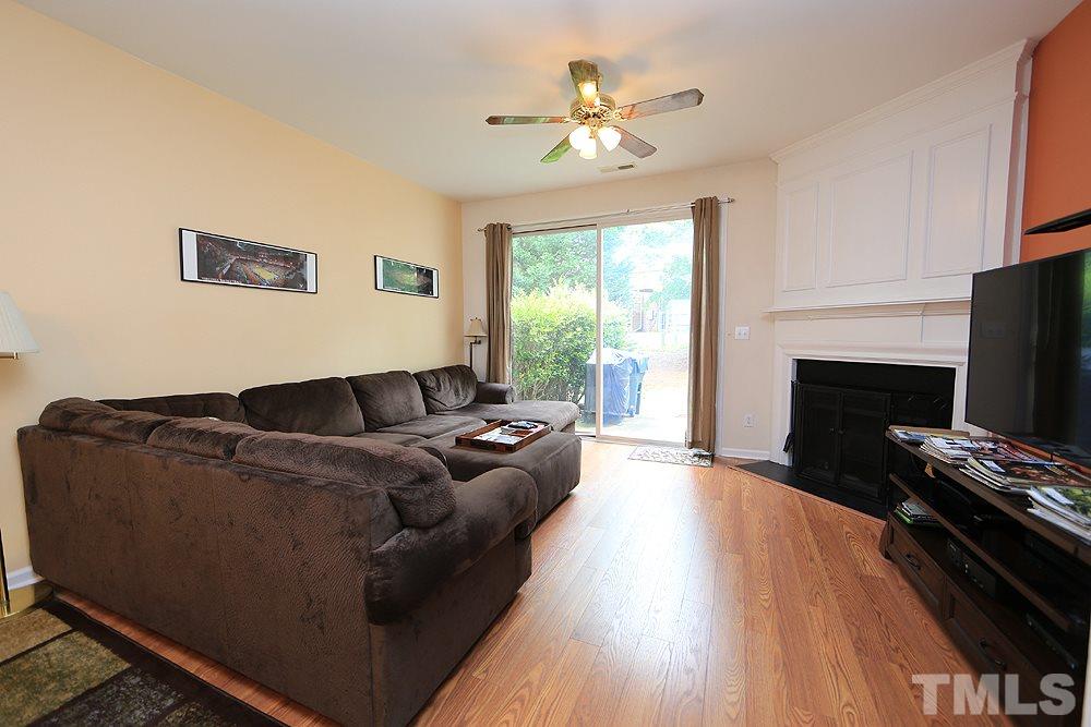 1710 Sorrell Brook Way Raleigh, NC 27609 - Photo 7 of 17