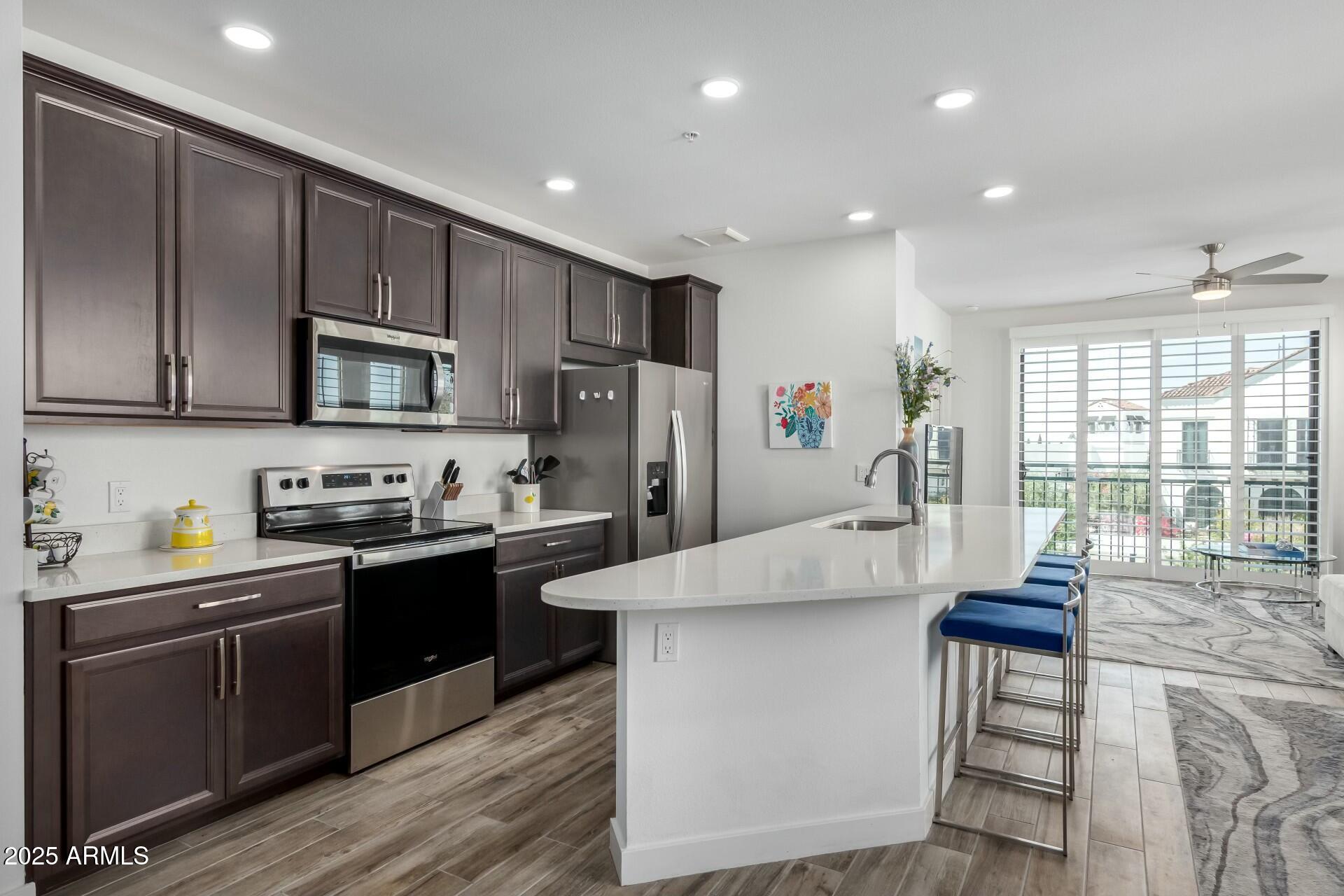 2511 West Queen Creek Road, Unit 262 Chandler, AZ 85248 - Photo 3 of 46 Kitchen