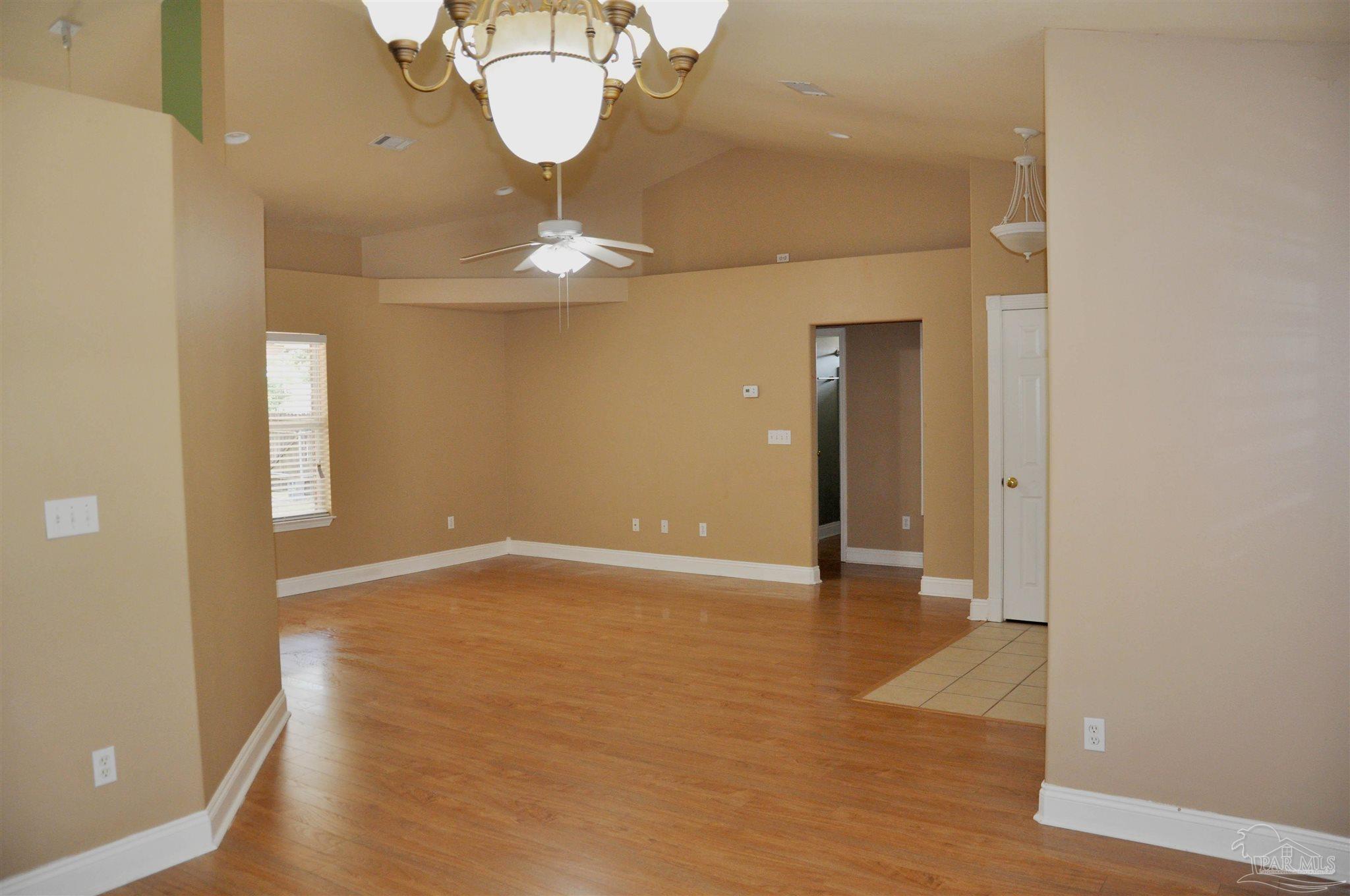 4204 Tanfield Road Milton, FL 32583 - Photo 9 of 35 Gallery Image 9