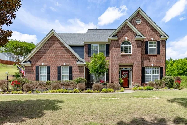$489,900 | 933 Cruce Lake Drive, Hoschton, GA 30548