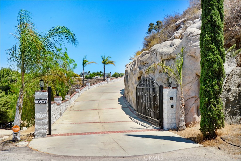 17295 Ridge Canyon Drive Riverside, CA 92506 - Photo 4 of 53 Automatic open gate to drive way