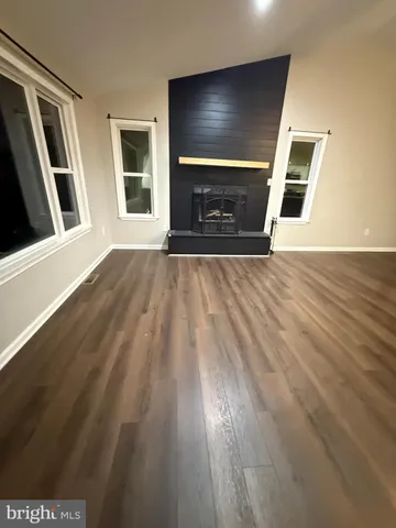 $359,000 | 1220 Lakeview Drive, Cross Junction, VA 22625