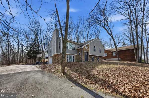 $345,000 | 1220 Lakeview Drive, Cross Junction, VA 22625