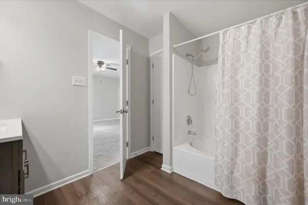 $345,000 | 1220 Lakeview Drive, Cross Junction, VA 22625