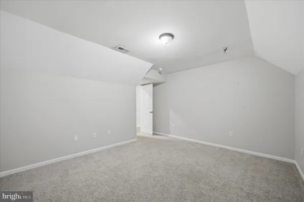 $345,000 | 1220 Lakeview Drive, Cross Junction, VA 22625